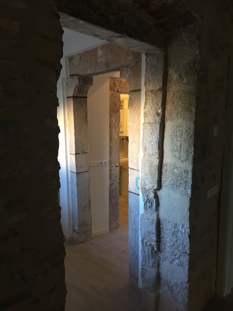 Reforma de dos habitatges en un al Barri Vell de Girona